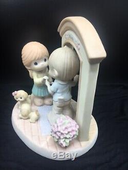 Precious Moments Hands Build Houses, Hearts Build Homes Figurine