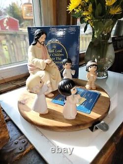 Precious Moments He Shall Lead Children Into 21st Century Figurine 127930A withBox