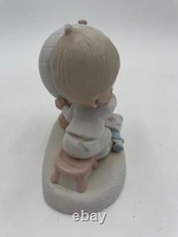 Precious Moments Hes Got The Whole World In His Hands Figurine 1977 Sam Butcher