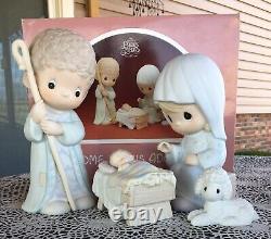 Precious Moments Huge 9 Inch O Come Let Us Adore Him # 111333 Nativity-new