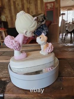 Precious Moments I Believe In You 124014 Bulldog Girl Ballerina NO BOX RARE