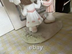 Precious Moments It's A Jolly Holiday With You Mary Poppins Figurine RARE