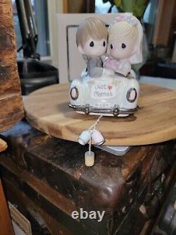 Precious Moments Just Married Figurine 103018 2010 EXCELLENT CONDITION