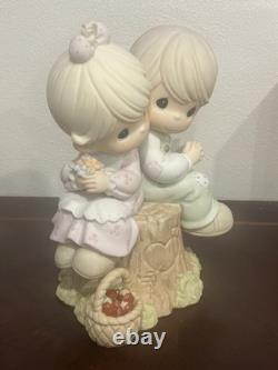 Precious Moments LOVE ONE ANOTHER 9 Inches 940 Of 1500