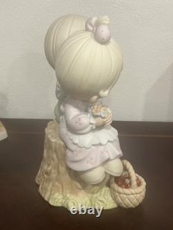 Precious Moments LOVE ONE ANOTHER 9 Inches 940 Of 1500