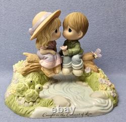 Precious Moments Limited Edition #670/3000 Caught in The Current of Love 183003