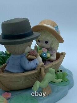 Precious Moments Limited Edition You Make My Heart Leap 173002 Couple in Boat