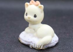 Precious Moments Little Moments Cat on Pillow w Bow Figurine 848832 Family Cat