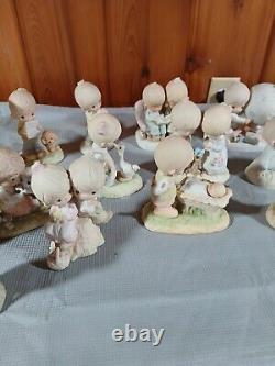 Precious Moments Lot Of 21 Figurines, Vintage 20 Of The 21 Original