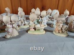 Precious Moments Lot Of 21 Figurines, Vintage 20 Of The 21 Original