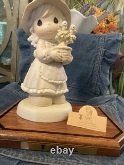 Precious Moments Love Grows Here 9 inch Figurine 1998 Limited Ed. With case