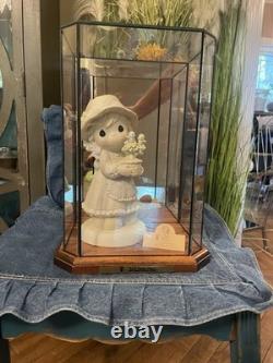 Precious Moments Love Grows Here 9 inch Figurine 1998 Limited Ed. With case