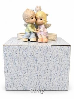 Precious Moments Love Is The Fountain Of Life Limited Edition 1132/5000 #830017