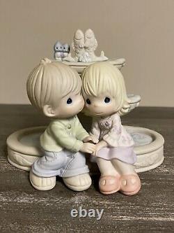 Precious Moments Love Is The Fountain Of Life Limited Edition #11/5000 #830017