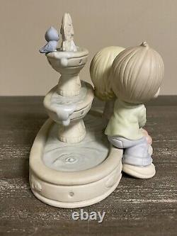 Precious Moments Love Is The Fountain Of Life Limited Edition #11/5000 #830017