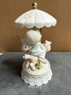 Precious Moments Love Makes The World Go Round Ltd Ed. 139475 Signed 2X