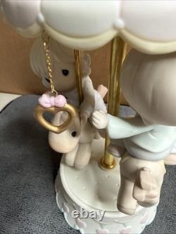 Precious Moments Love Makes The World Go Round Ltd Ed. 139475 Signed 2X