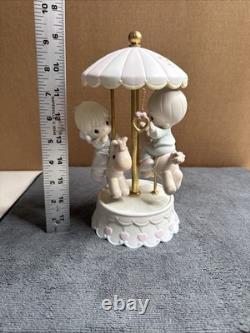 Precious Moments Love Makes The World Go Round Ltd Ed. 139475 Signed 2X