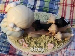 Precious Moments Love is Paws-itively Uplifting 2014 SPECIAL RELEASE ASPCA Ao183