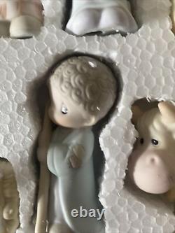 Precious Moments MINI NATIVITY 11 piece SET COME LET US ADORE HIM Green Box