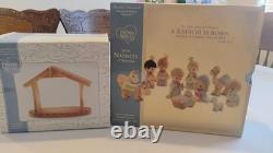Precious Moments Mini Nativity 11-Piece Porcelain Figurine Set with Stable