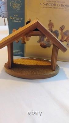 Precious Moments Mini Nativity 11-Piece Porcelain Figurine Set with Stable