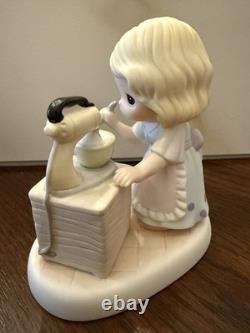 Precious Moments Mixing Up A Bright Tomorrow Rare Limited Edition #4004740