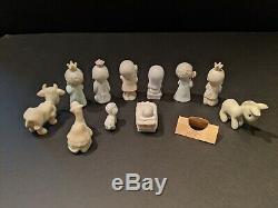 Precious Moments Nativity 11 Pc set excellent condition