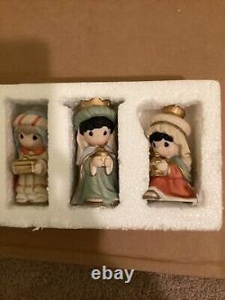 Precious Moments Nativity Following Yonder Star Three Kings Figurines Set of 3