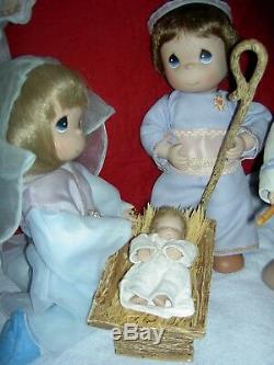 Precious Moments Nativity (complete set of 9) Holy Family 12 dolls +accessories