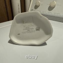 Precious Moments OUR LOVE WILL NEVER BE ENDANGERED MANATEE 824119S RARE LTD