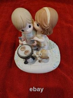 Precious Moments Our Love Sizzles BBQ Kiss A Grill Master #12210 RARE In Total
