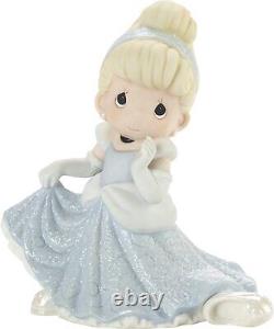 Precious Moments Porcelain Figurine Disney Showcase The Magic Slip Away Cinderel