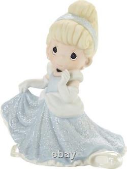 Precious Moments Porcelain Figurine Disney Showcase The Magic Slip Away Cinderel