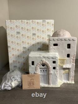 Precious Moments REG NATIVITY Addition LIGHTED INN 283428 Complete Mint