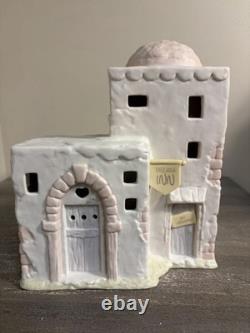 Precious Moments REG NATIVITY Addition LIGHTED INN 283428 Complete Mint