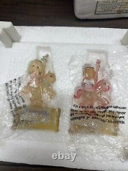 Precious Moments Rainbow Carousel with 19 figurines 02 Enesco RARE