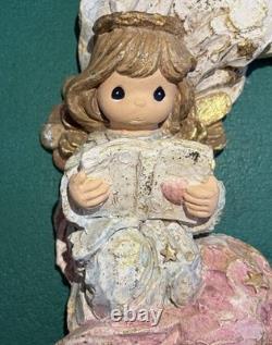 Precious Moments Rare Trio of Angels Wreath with Holiday Pink Bow Tie Enesco 11