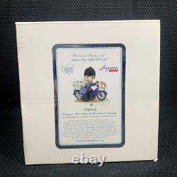 Precious Moments SINGAPORE POST EXCLUSIVE Singapore's Postal Service 189609 NEW
