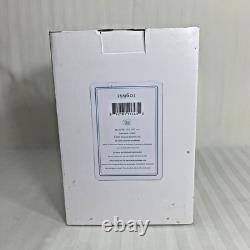 Precious Moments Singapore Airlines SQ Girl 2016 Figure with Hot Towels Limited LE