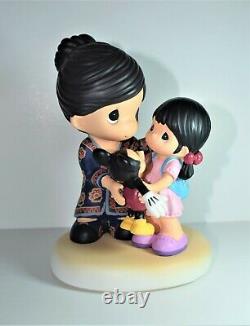 Precious Moments Singapore Girl & Disney Mickey SIA Exclusive Limited Edition