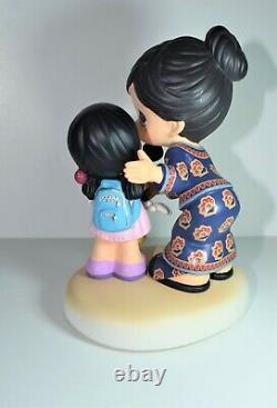 Precious Moments Singapore Girl & Disney Mickey SIA Exclusive Limited Edition