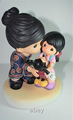 Precious Moments Singapore Girl & Disney Mickey SIA Exclusive Limited Edition
