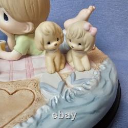 Precious Moments Singapore Thots You Sea the Best Side of Me 139020 Ocean Couple