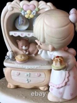 Precious Moments Special Place in My Heart? Girl with Cabinet & Dessert Figurine