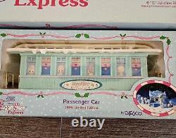 Precious Moments Sugar Town Express Holiday Train Set Cargo and Passenger Car