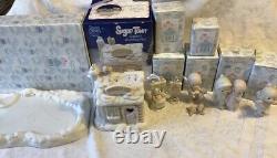 Precious Moments Sugar Town Skating Pond Collectors Set Complete Set New