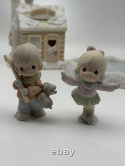 Precious Moments Sugar Town Skating Pond Complete 7 PC Collector Set 2 BONUS PCS