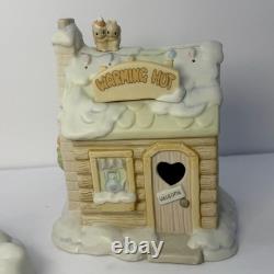 Precious Moments Sugar Town Skating Pond Complete 7 PC Collector Set BRAND NEW