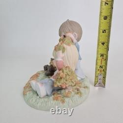 Precious Moments TRUE LOVE NEVER LEAVES THE HEART Figure 102008 Limited Rare